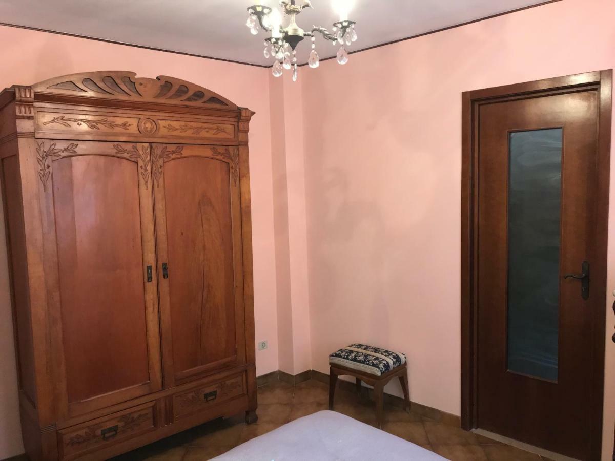 Bed & Roses “Gege” Apartment La Morra Exterior photo